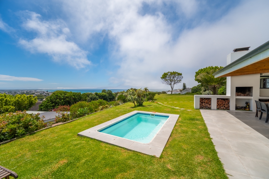 4 Bedroom Property for Sale in St Francis Bay Village Eastern Cape